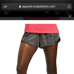 Lululemon peloton hotty hot short